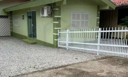 Casa comercial para alugar no Limoeiro, Brusque 
