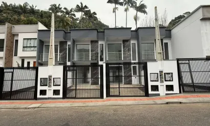 Casa com 2 quartos à venda no Nova Brasília, Brusque 
