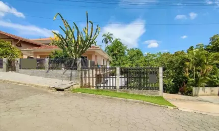 Casa com 4 quartos à venda no Jardim Maluche, Brusque 