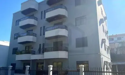 APARTAMENTO DE 84m² COM TRÊS DORMITÓRIOS SENDO UMA SUÍTE