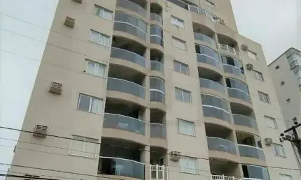 APARTAMENTO MOBILIADO COM 3 DORMITÓRIOS SENDO 1 SUÍTE NO CENTRO DE BRUSQUE