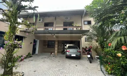 Casa com 3 quartos à venda no Limoeiro, Brusque 