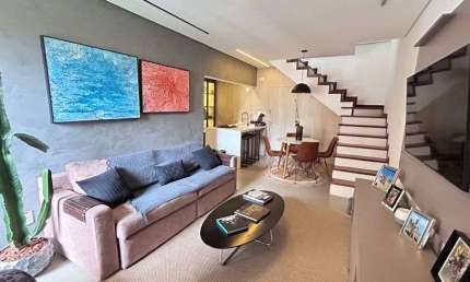 Cobertura duplex para venda possui 127 metros quadrados com 2 quartos