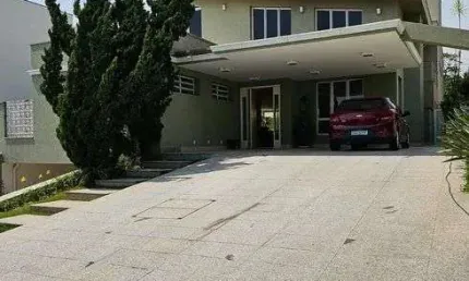 Apartamento para aluguel e venda possui 550 metros quadrados com 3 quartos