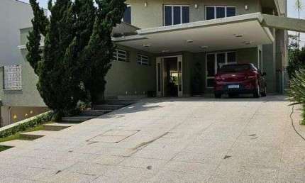 Apartamento para aluguel e venda possui 550 metros quadrados com 3 quartos