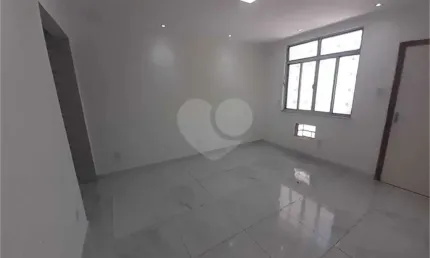 Casa térrea com 3 quartos à venda em vila isabel - rj