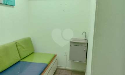 Sala comercial para alugar na Rua Desembargador Izidro, --, Tijuca, Rio de Janeiro