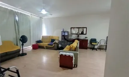 Apartamento com 3 quartos à venda ou para locação em Tijuca - RJ