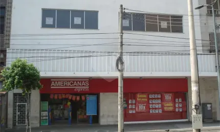 Prédio inteiro à venda ou para locação em Saúde - RJ