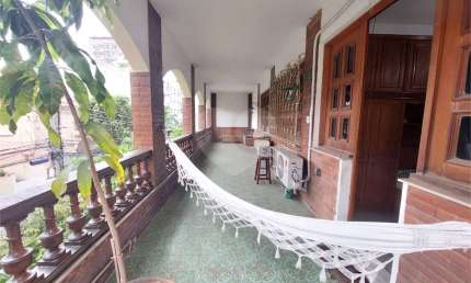 Casa com 8 quartos à venda ou para locação em Tijuca - RJ