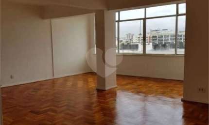 Apartamento com 3 quartos à venda ou para locação em Botafogo - RJ