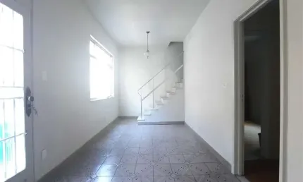 Casa de vila com 4 quartos para locação em rio comprido - rj