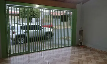 Casa com 2 quartos para alugar na Frederico Fortunato Blollo, 482, Jardim Morada do Sol, Indaiatuba por R$ 2.300