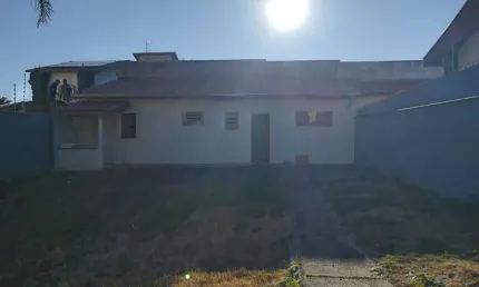 Casa com 1 quarto para alugar na Joaracy Mariano de Barros, 457, Solar de Itamaracá, Indaiatuba por R$ 2.200