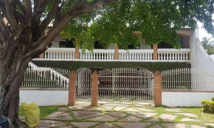 Sobrado a venda 4 dormitórios, Condomínio Isaura Campolim em Sorocaba.