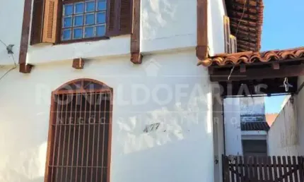 Sobrado a venda com 03 dormitórios na região de Interlagos.