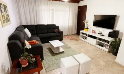 Casa a Venda no Bairro de Interlagos Jardim Suzana com 3 Dormitórios e 1 Vaga de Garagem