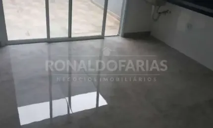 Sobrado a venda com 110 m², 03 dormitórios na região da cupece