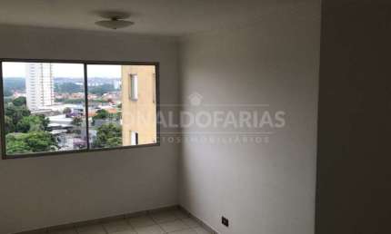 Apartamento à venda com 3 dormitórios na região de Interlagos.