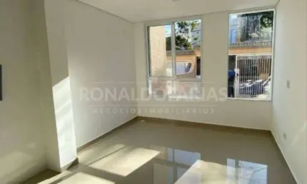 Casa à Venda em Jardim Marajoara com 3 Dormitórios Suítes e 3 Vagas de Garagem
