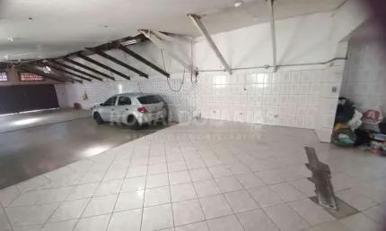 Salão comercial para locação com 135m² na região de Interlagos.
