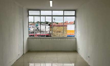 Sala comercial com 1 sala para alugar na Avenida Senador Teotônio Vilela, --, Cidade Dutra, São Paulo