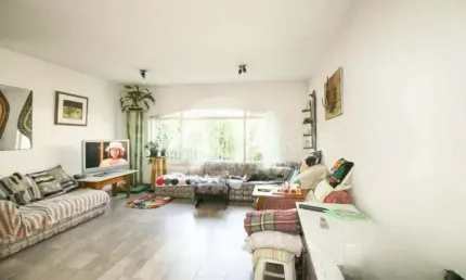 Casa a Venda em Interlagos Bolsão com 5 Dormitórios sendo 4 Suites e 5 Vagas de Garagem