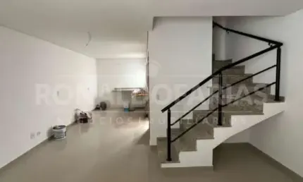 Sobrado a venda com 90 m², 02 suítes na região do Campo Belo