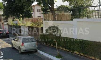 Terreno à venda com 1.400,00m² na região de Interlagos.