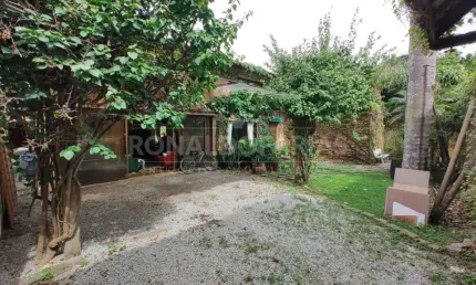 Casa Sobrado Vende-se 02 casas em amplo terreno Interlagos