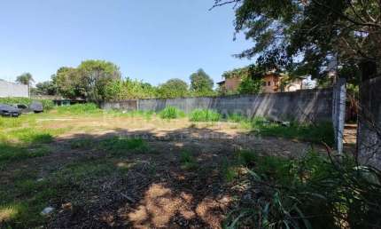 Terreno para locação com 800m² na região de Interlagos.