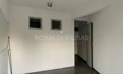 Sala comercial para locação com 40m² na região de Interlagos.