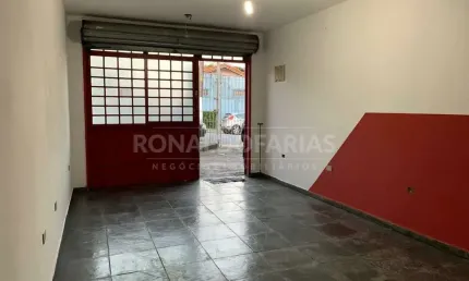 Sala comercial à venda com 40m² na região de Interlagos.