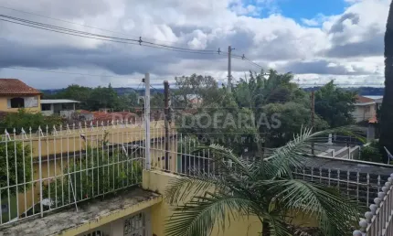 SOBRADO A VENDA NO BOLSÃO DE INTERLAGOS 3  QUARTOS GRANDES 6 VAGAS E VARANDA