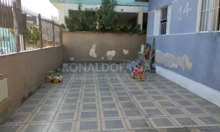 Casa terrea a venda com 3 quartos ,1 sala ,1 banheiro 5 vagas , edicula.