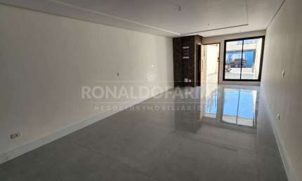 Sobrado a venda com 149 m² ,03 suítes na região do Campo Grande