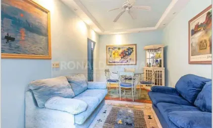 Casa a Venda em Jardim Paulistano com 4 Quartos 5 Vagas de Garagem 220 m²