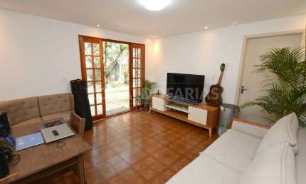 CASA A VENDA NO JARDIM SÃO BERNANDO 3 DORMITORIOS 4 VAGAS TODA REFORMADA