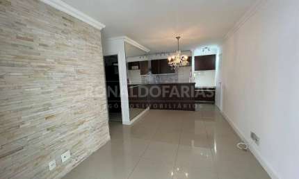 Apartamento a venda com 03 dormitórios sendo 01 suíte na região de Interlagos