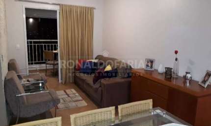 Apartamento a venda com 02 dormitórios na região de Interlagos.