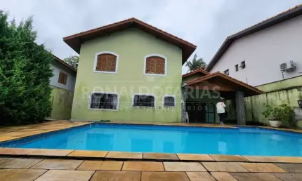 Casa à venda ou locação no bolsão de interlagos com 4 dormitórios 2 suítes 6 vagas de garagem