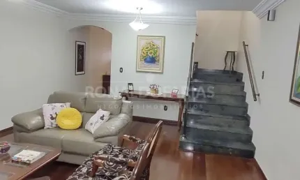 Sobrado à Venda no Parque América com 3 Dormitórios 1 Suíte e 2 Vagas de Garagem.