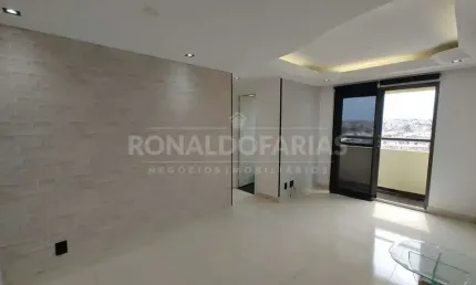 Apartamento à Venda Na Avenida Guarapiranga com 2 Dormitórios e 1 Vaga