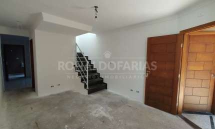 Sobrado a venda em condominio fechado com 02 suites na regiao de Interlagos.