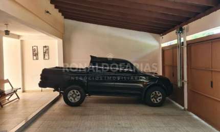 CASA TÉRREA A VENDA OU LOCAÇÃO NO JARDIM SUZANA EM INTERLAGOS 3 QUARTOS 4 VAGAS