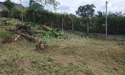 VENDE SE UM TERRENO DE 420 METROS COM DOCUMENTAÇÃO OK,  EM PARELHEIROS