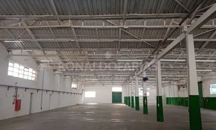 Galpão para locação com  6800,00 m. com 2318,00 de area contruida.