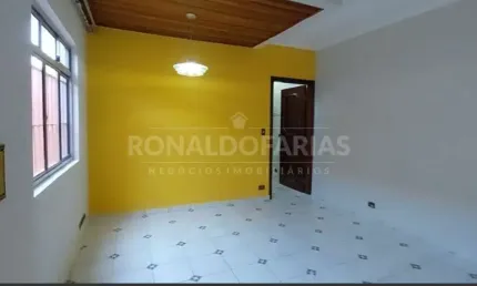 Casa à Venda no Jardim Suzana com 3 Dormitórios 1 Suíte à e 2 Vagas de Garagem
