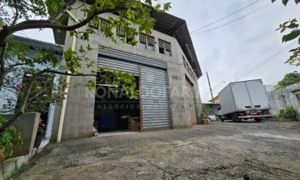 Galpão Comercial 300 m² a Venda em Interlagos Próximo ao Autódromo