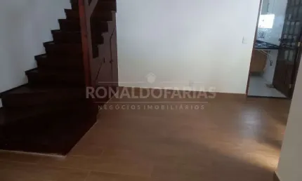 Sobrado a venda na cidade  dutra com 3 dormes 2 vagas